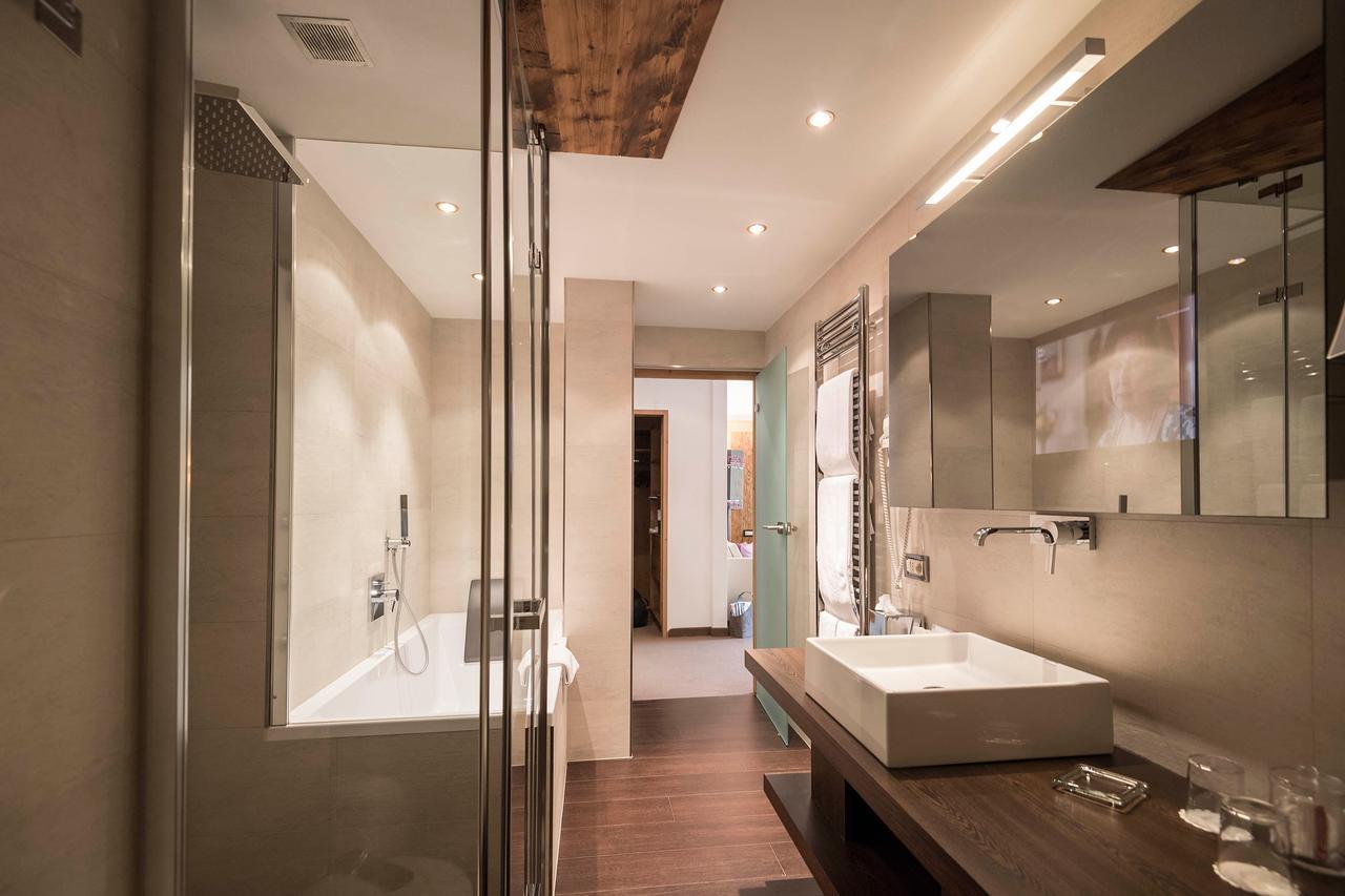 Aaritz Hotel 4*